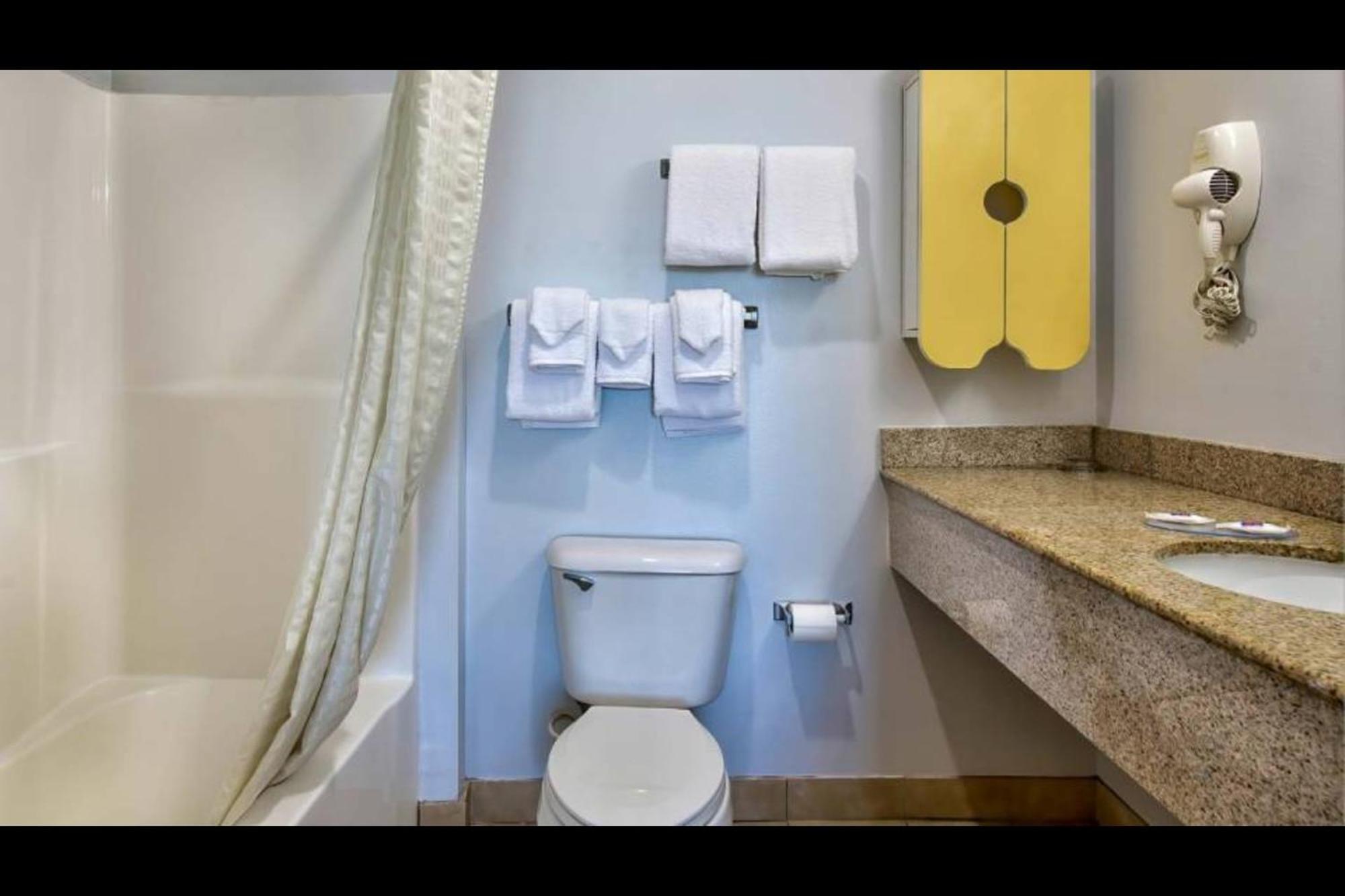 Oyo Townhouse Sulphur,La Extended Stay Exterior foto