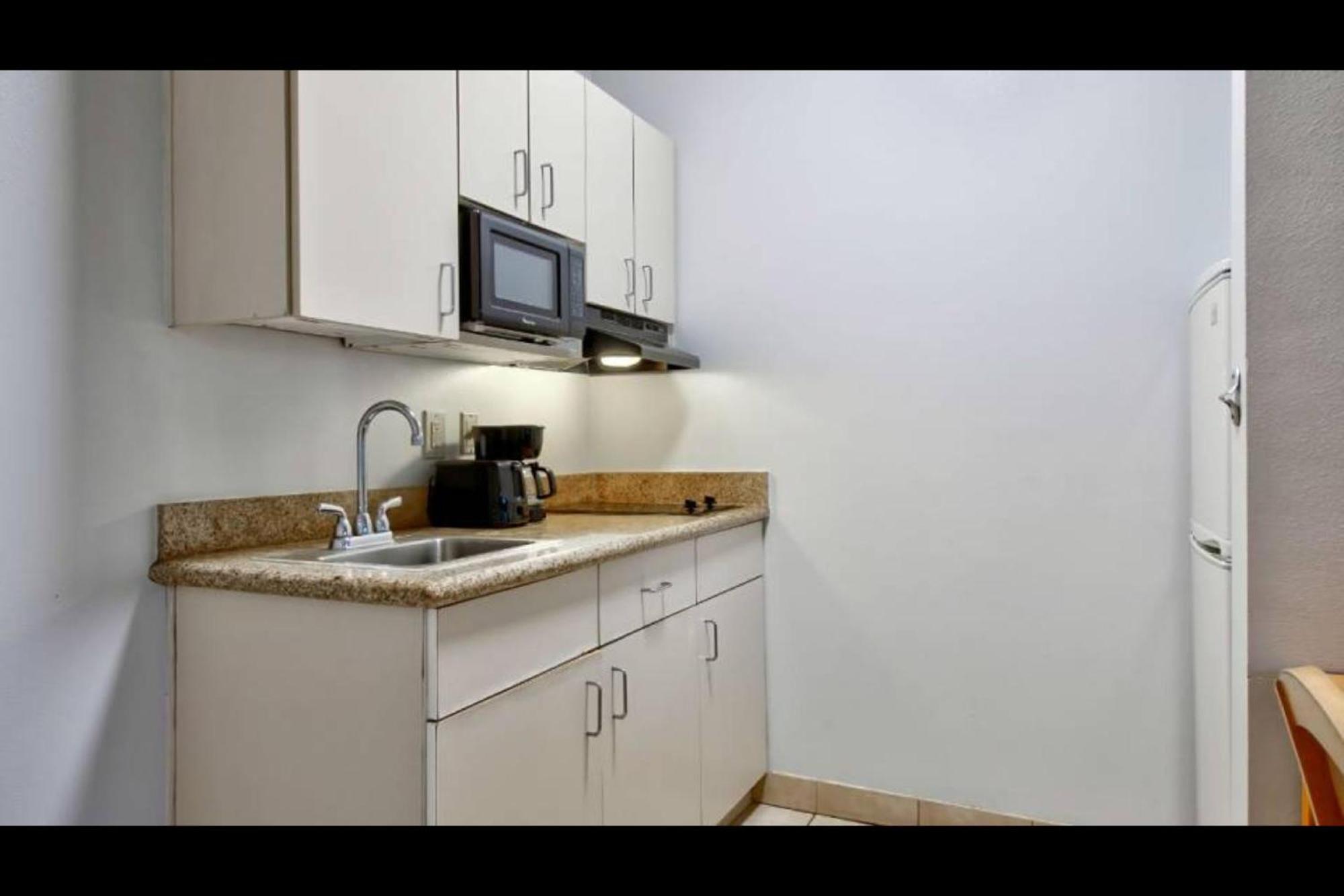 Oyo Townhouse Sulphur,La Extended Stay Exterior foto